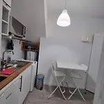 Studio Calme Et Tout Neuf Proche Du Centre